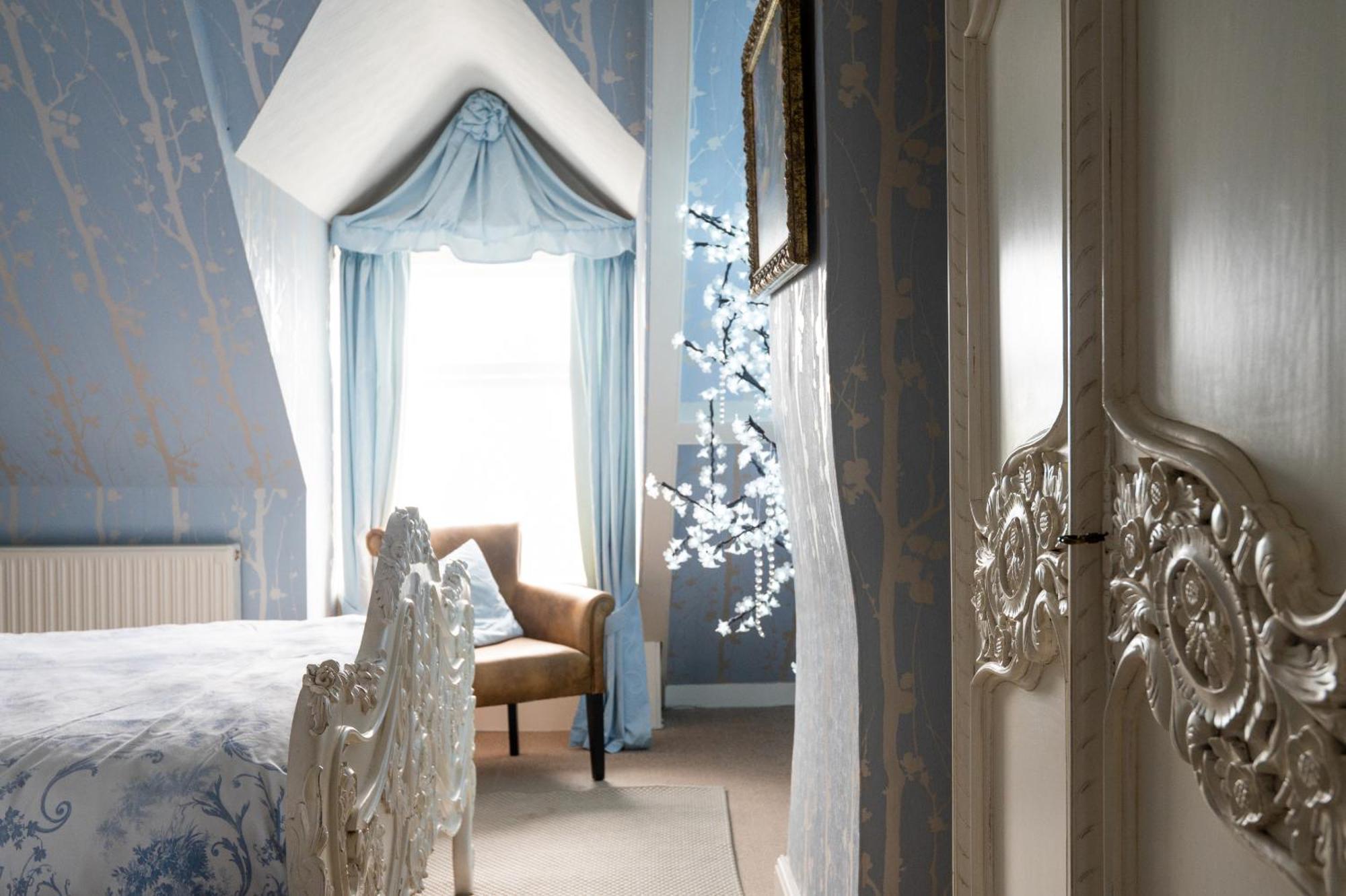 Enchanted Manor Niton Quarto foto